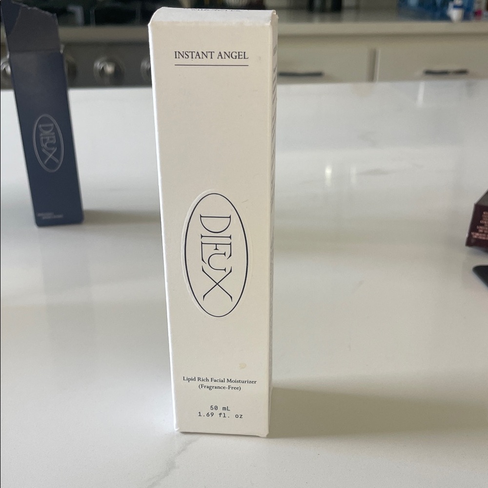 Instant Angel Lipid Rich Facial Moisturizer - dieux